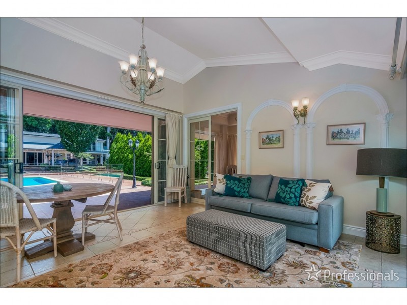 27-37 Normandie Court, Tamborine Mountain QLD 4272