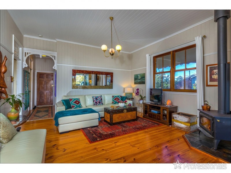 208 Beacon Road, Tamborine Mountain QLD 4272