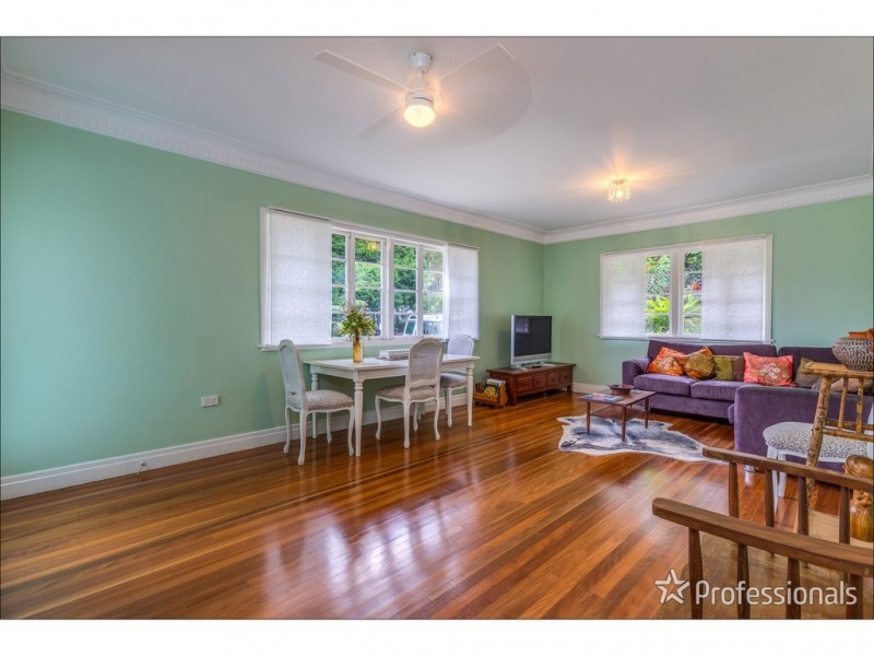 12 Kinabalu Drive, Tamborine Mountain QLD 4272