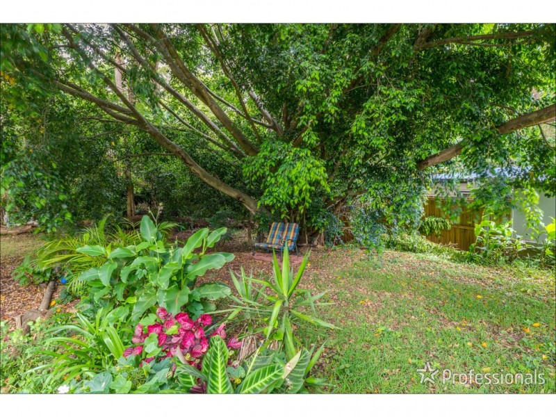 12 Kinabalu Drive, Tamborine Mountain QLD 4272