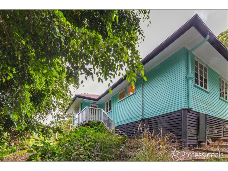 12 Kinabalu Drive, Tamborine Mountain QLD 4272