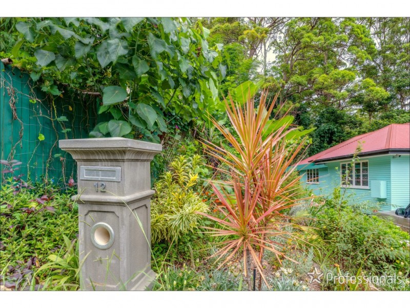 12 Kinabalu Drive, Tamborine Mountain QLD 4272