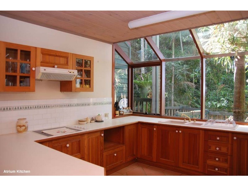 24 Carey Parade, North Tamborine QLD 4272