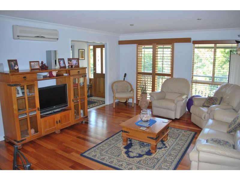 116 Contour Road, Eagle Heights QLD 4271