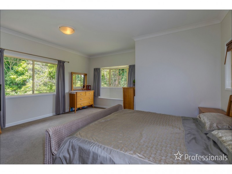 42 Wongawallan Road, Tamborine Mountain QLD 4272