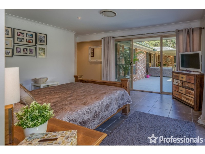 46 Crest Hill Drive, Wongawallan QLD 4210