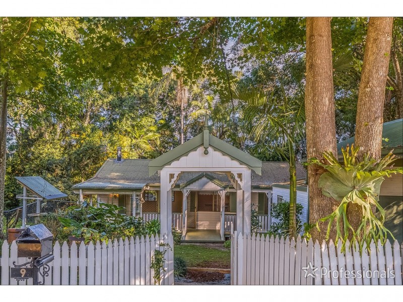 9 Wongawallan Road, Tamborine Mountain QLD 4272