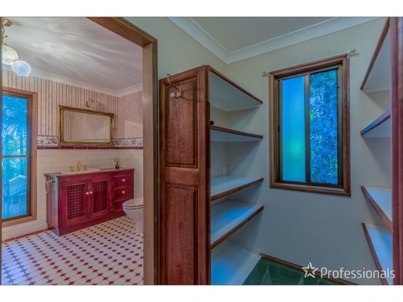 9 Wongawallan Road, Tamborine Mountain QLD 4272