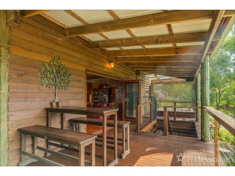 10 Kailas Court, Tamborine Mountain QLD 4272
