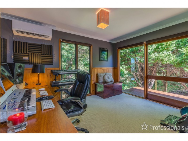10 Kailas Court, Tamborine Mountain QLD 4272