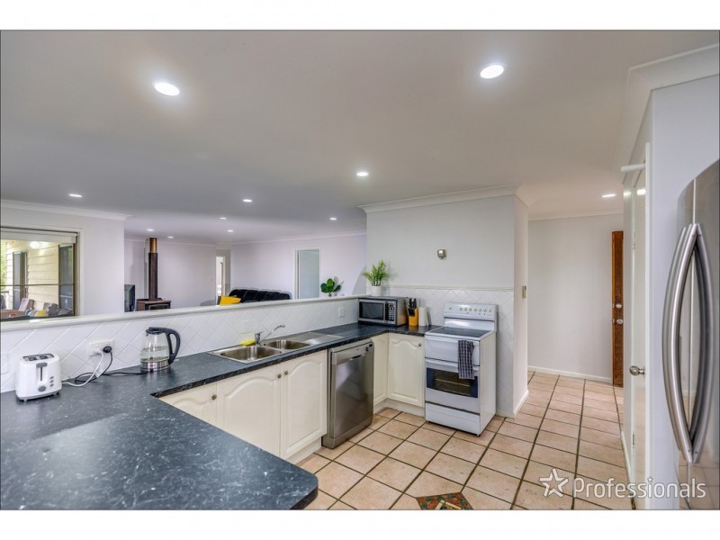 55 Magnetic Drive, Tamborine Mountain QLD 4272