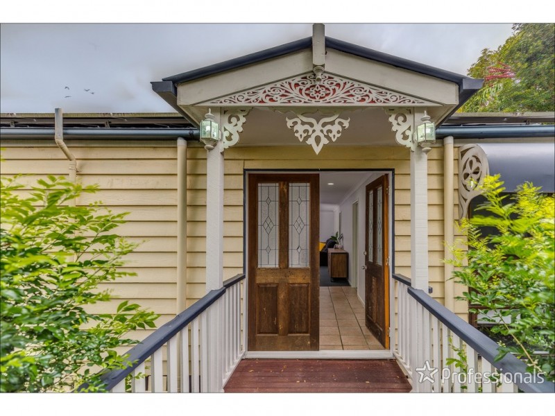 55 Magnetic Drive, Tamborine Mountain QLD 4272