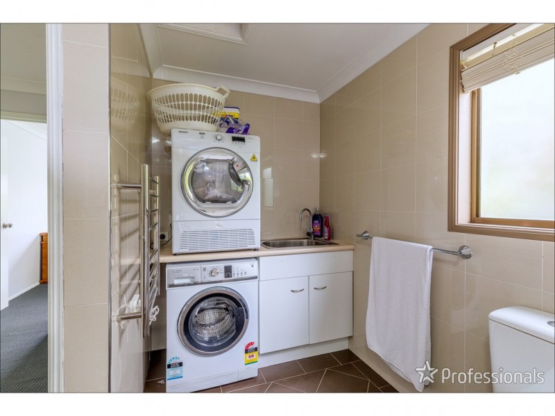 55 Magnetic Drive, Tamborine Mountain QLD 4272