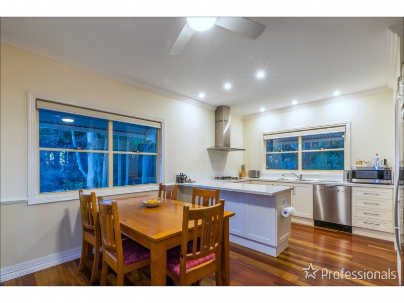1 Bartle Road, Tamborine Mountain QLD 4272