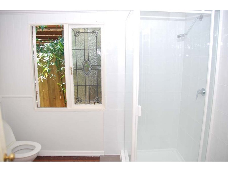 1 Central Ave, Eagle Heights QLD 4271