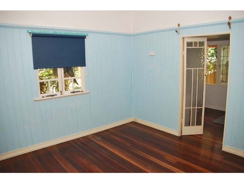 1 Central Ave, Eagle Heights QLD 4271