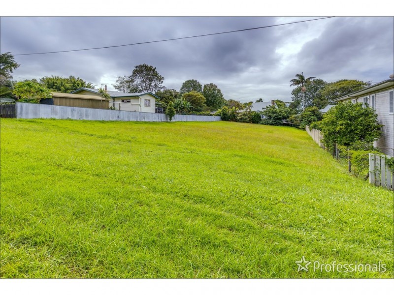 19 Tweed Heads Avenue, Tamborine Mountain QLD 4272