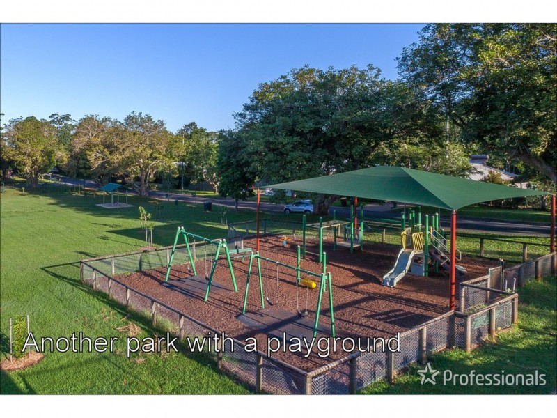 19 Tweed Heads Avenue, Tamborine Mountain QLD 4272