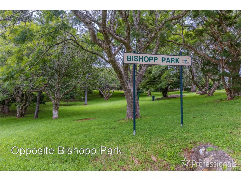 19 Tweed Heads Avenue, Tamborine Mountain QLD 4272