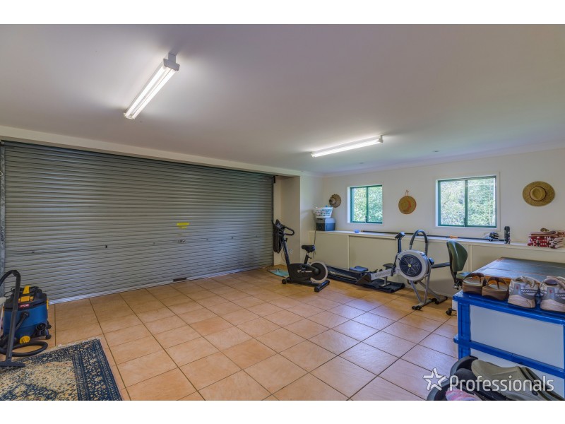 42 Knoll Road, Tamborine Mountain QLD 4272