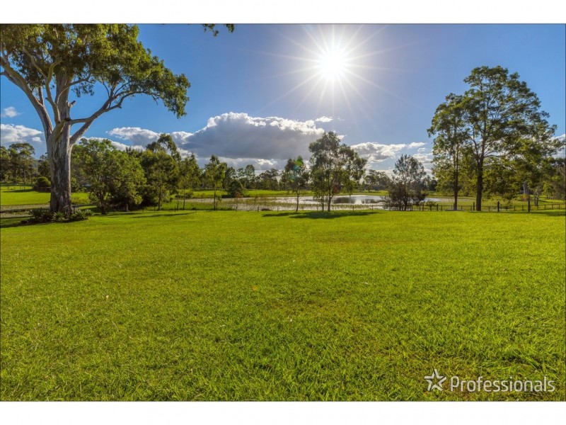 22 Plover Court, Wonglepong QLD 4275