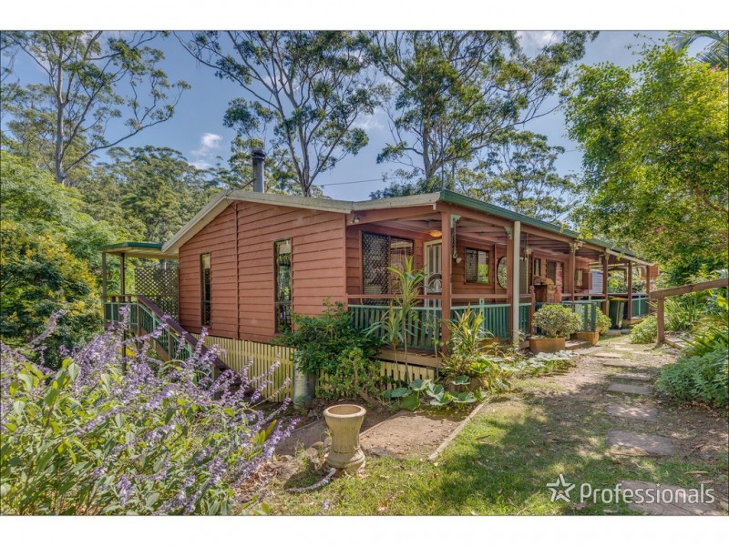 40 Kinabalu Drive, Tamborine Mountain QLD 4272
