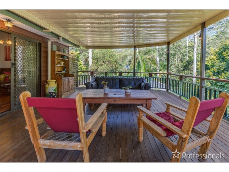 40 Kinabalu Drive, Tamborine Mountain QLD 4272