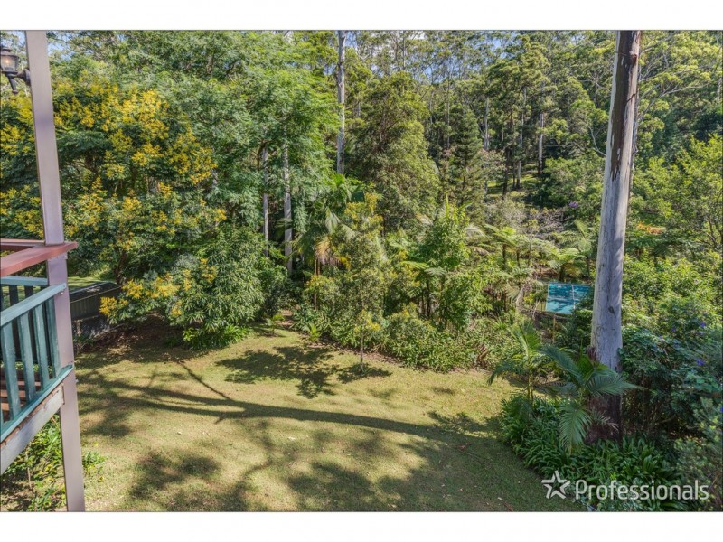 40 Kinabalu Drive, Tamborine Mountain QLD 4272
