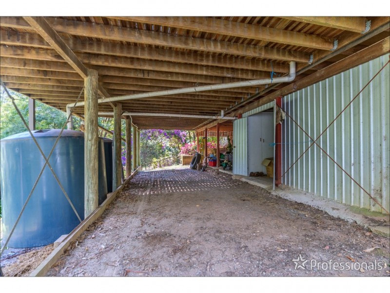 40 Kinabalu Drive, Tamborine Mountain QLD 4272