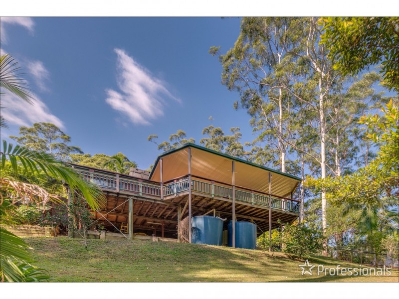 40 Kinabalu Drive, Tamborine Mountain QLD 4272