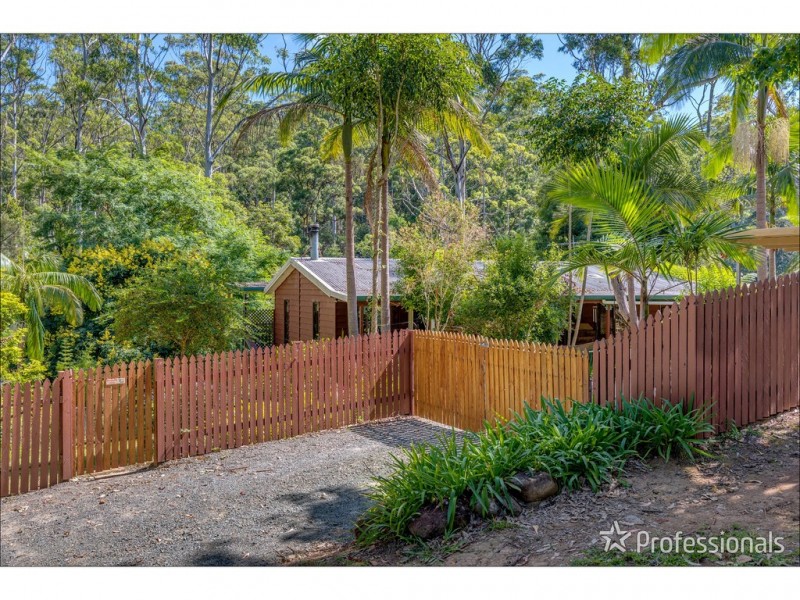 40 Kinabalu Drive, Tamborine Mountain QLD 4272