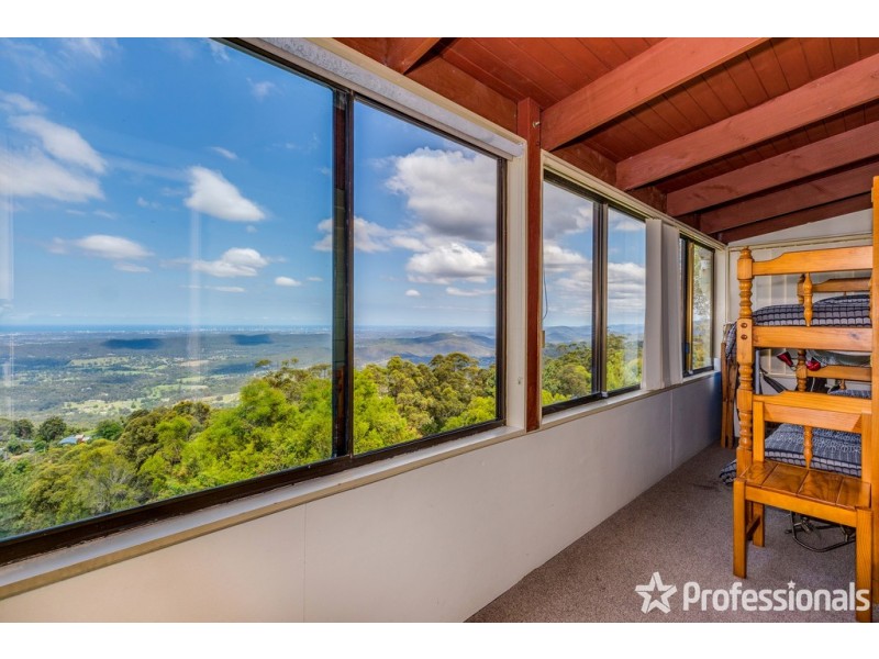 135-137 Guanaba Rd, Tamborine Mountain QLD 4272