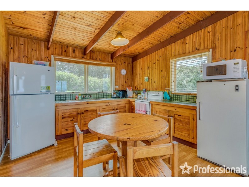 135-137 Guanaba Rd, Tamborine Mountain QLD 4272