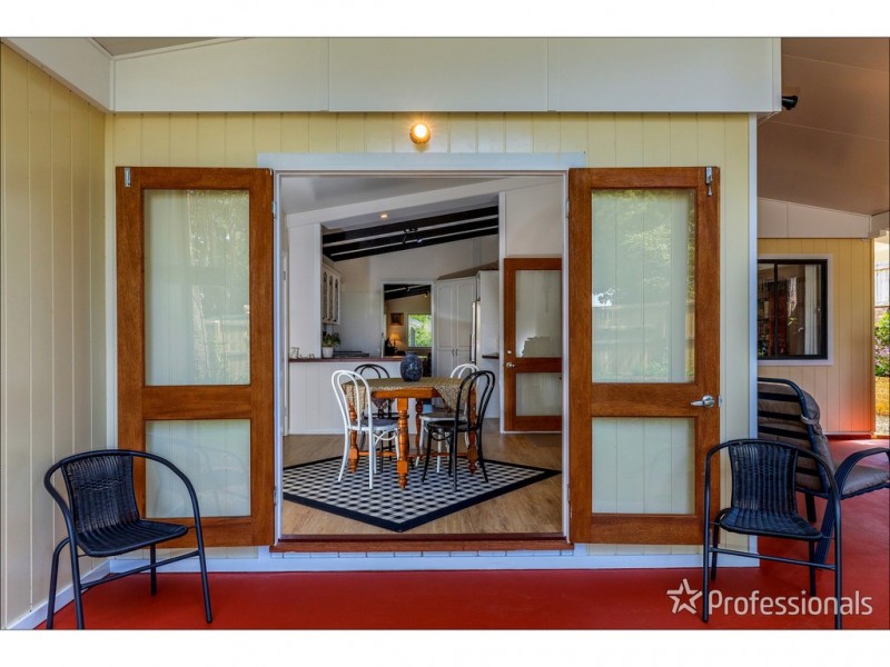 22 Beechmont Avenue, Tamborine Mountain QLD 4272