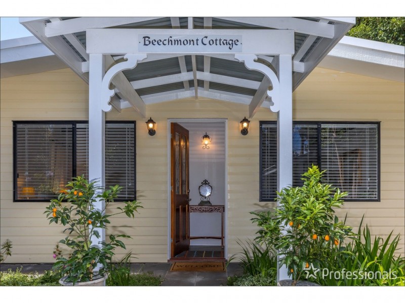 22 Beechmont Avenue, Tamborine Mountain QLD 4272