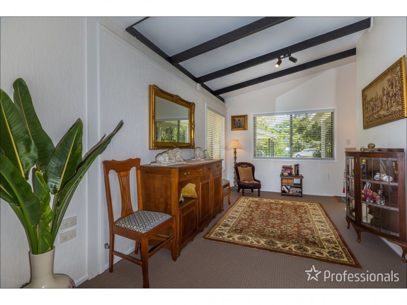 22 Beechmont Avenue, Tamborine Mountain QLD 4272