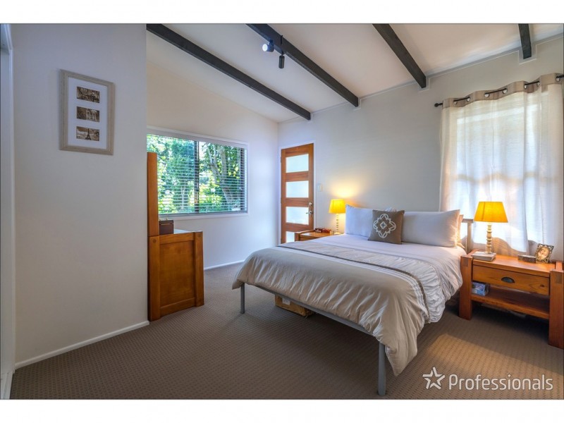 22 Beechmont Avenue, Tamborine Mountain QLD 4272