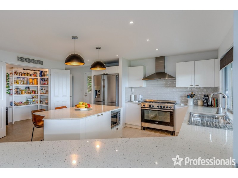 160 Wongawallan Drive, Wongawallan QLD 4210
