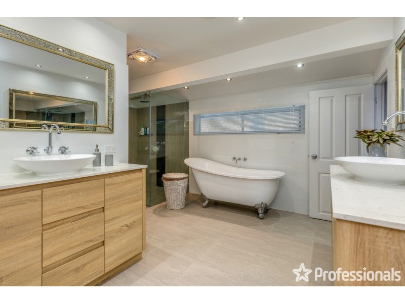 160 Wongawallan Drive, Wongawallan QLD 4210