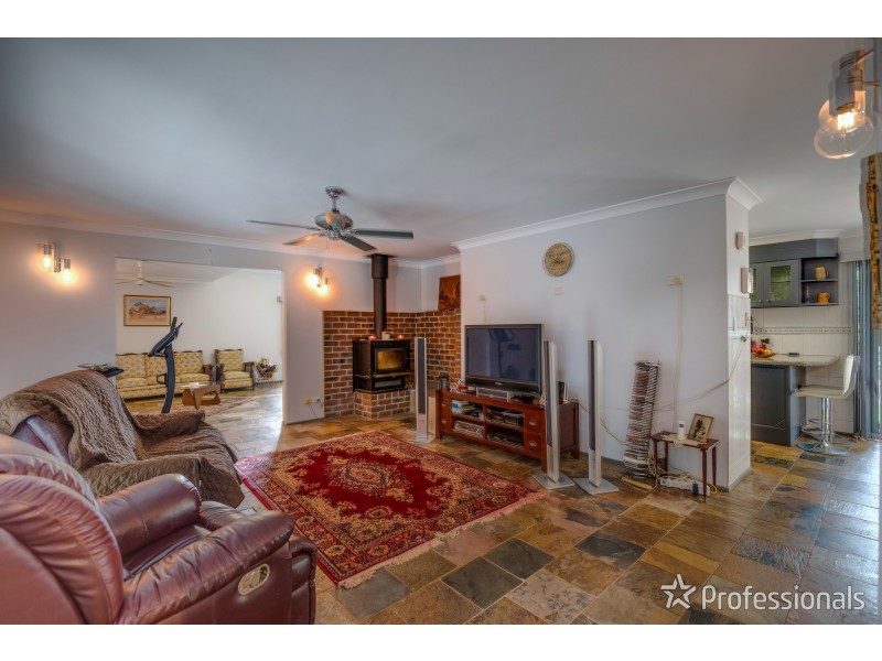 45 Sequoia Drive, Tamborine Mountain QLD 4272