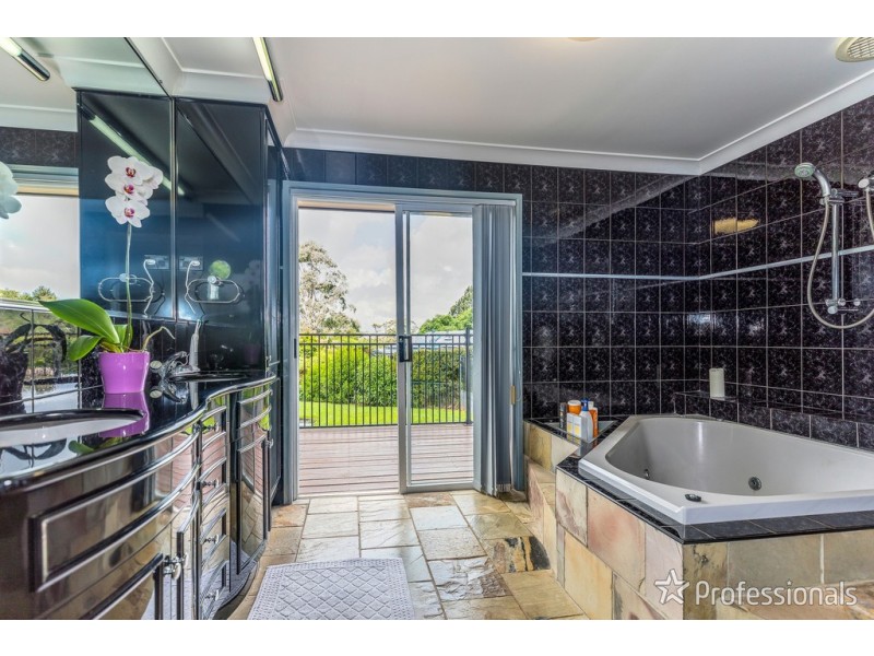 45 Sequoia Drive, Tamborine Mountain QLD 4272
