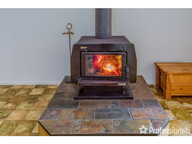 18-20 Sierra Drive, Tamborine Mountain QLD 4272