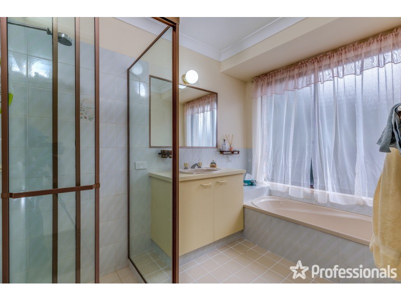 18-20 Sierra Drive, Tamborine Mountain QLD 4272