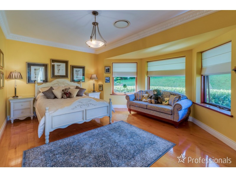 2 Witches Chase, Tamborine Mountain QLD 4272