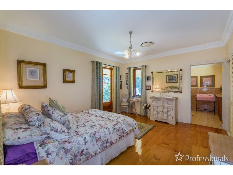 2 Witches Chase, Tamborine Mountain QLD 4272