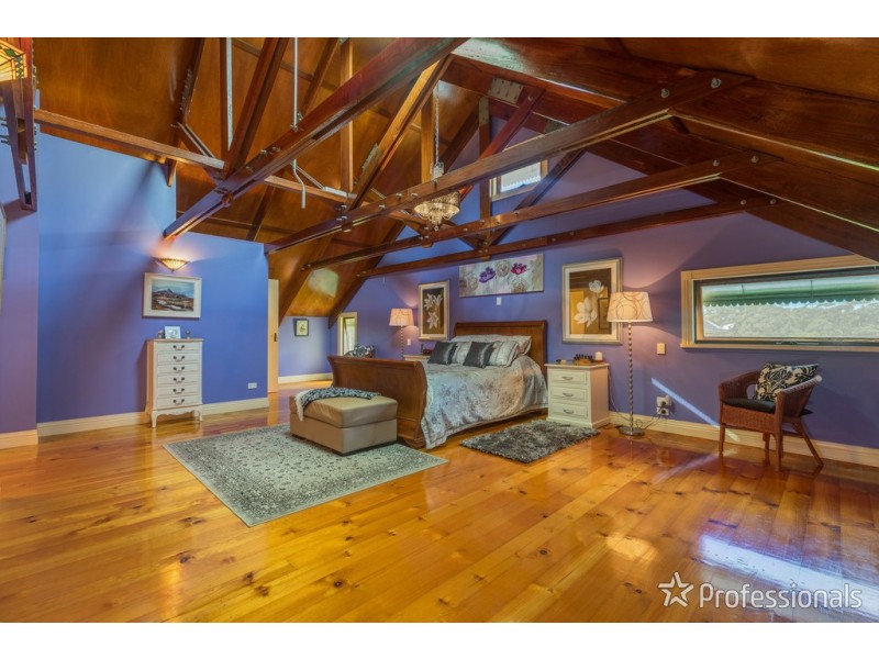 2 Witches Chase, Tamborine Mountain QLD 4272