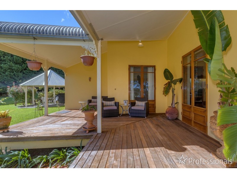 2 Witches Chase, Tamborine Mountain QLD 4272