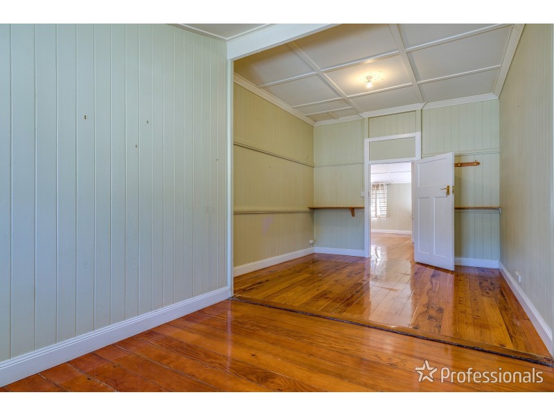 8 Coleman Square, Tamborine Mountain QLD 4272