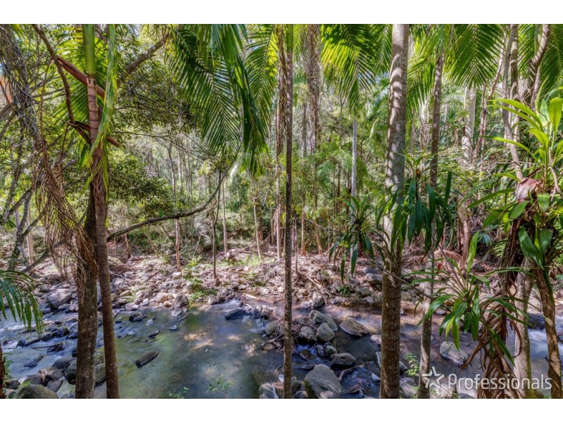 Unit 8 Tamborine Mountain Road, Cedar Creek Lodges, Tamborine Mountain QLD 4272