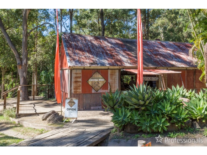 Unit 8 Tamborine Mountain Road, Cedar Creek Lodges, Tamborine Mountain QLD 4272